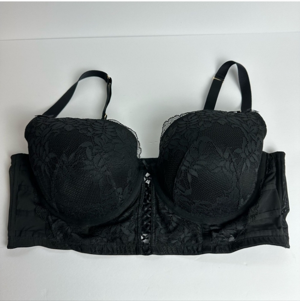 Elegant Black Lace Strapless Bra